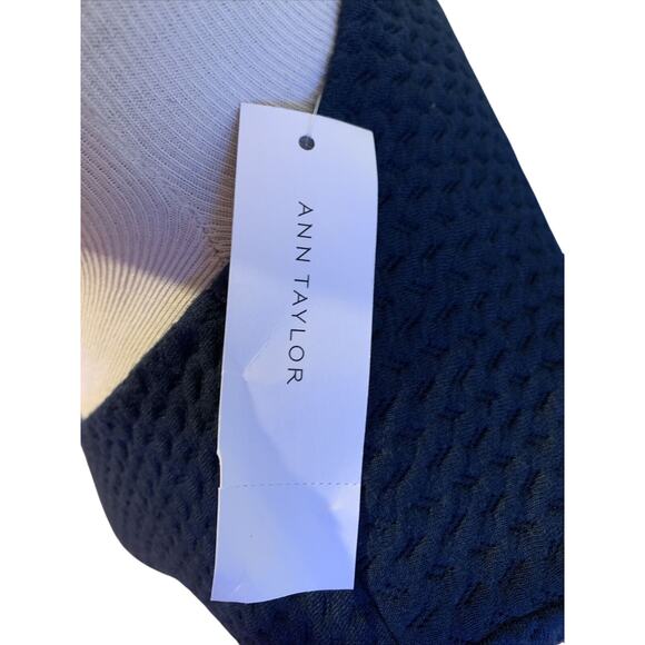 NWT Ann Taylor Blue short sleeve v-neck sweater shirt Size XS - Picture 5 of 10